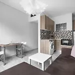 54, Nilie Hospitality Mgmt * Szaloniki