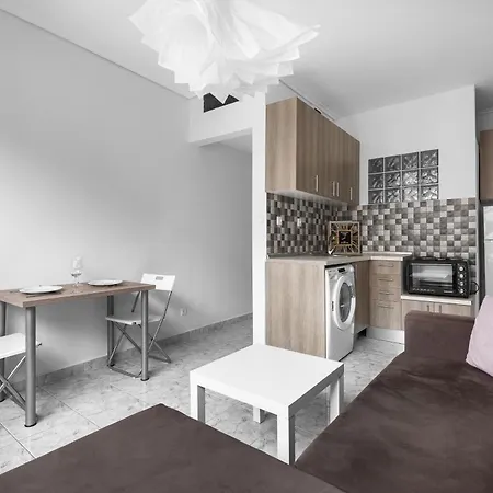 54, Nilie Hospitality Mgmt * Thessaloníki