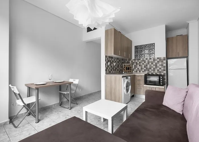 54, Nilie Hospitality Mgmt * Soluň